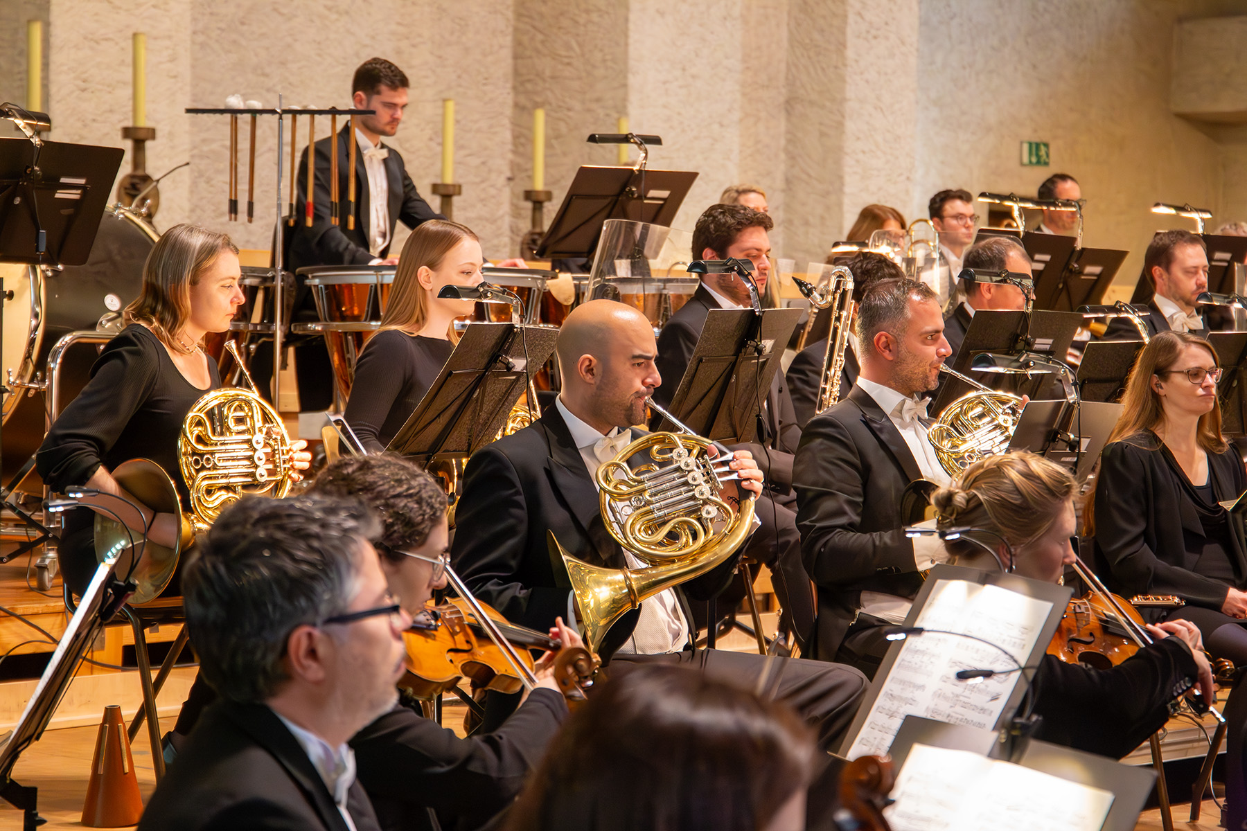 Blick auf die Bläser im Orchester