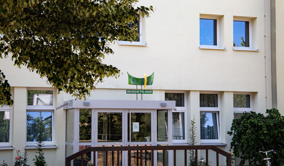 Eingangstür des Recollectio-Haus
